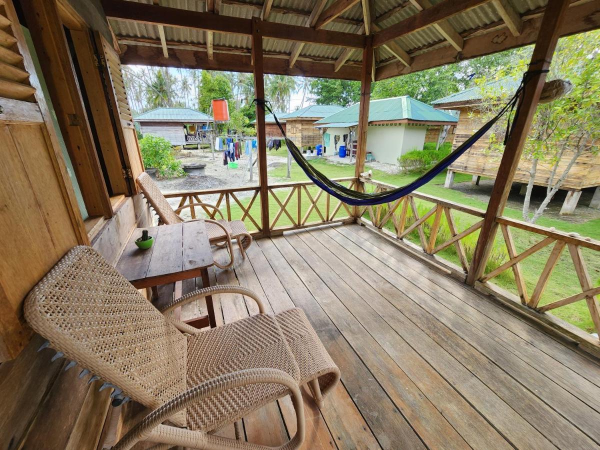 Pulau Palambakbesar Mb Palambak Island Resort Pulau Banyak Aceh Singkil מראה חיצוני תמונה