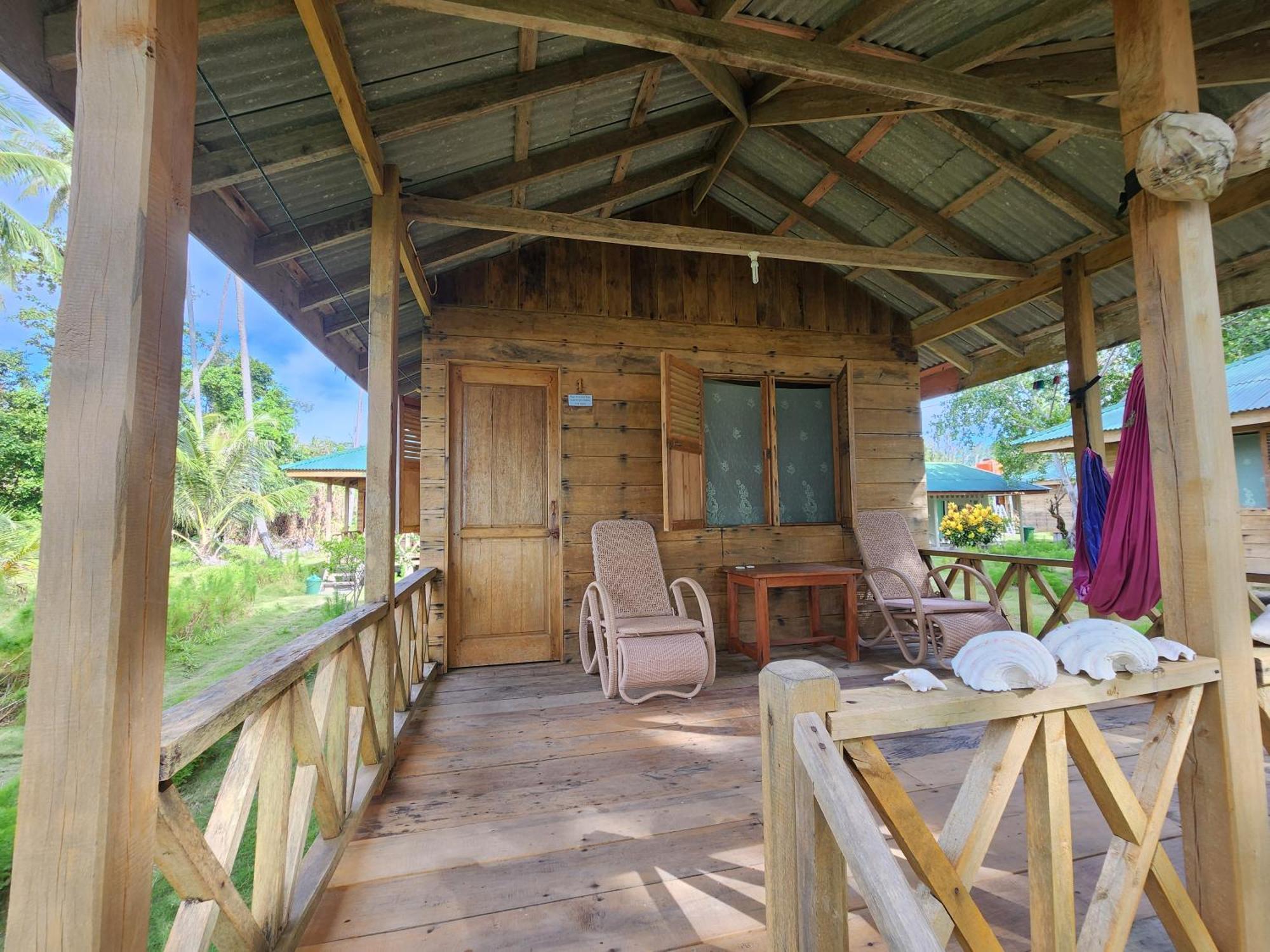 Pulau Palambakbesar Mb Palambak Island Resort Pulau Banyak Aceh Singkil מראה חיצוני תמונה