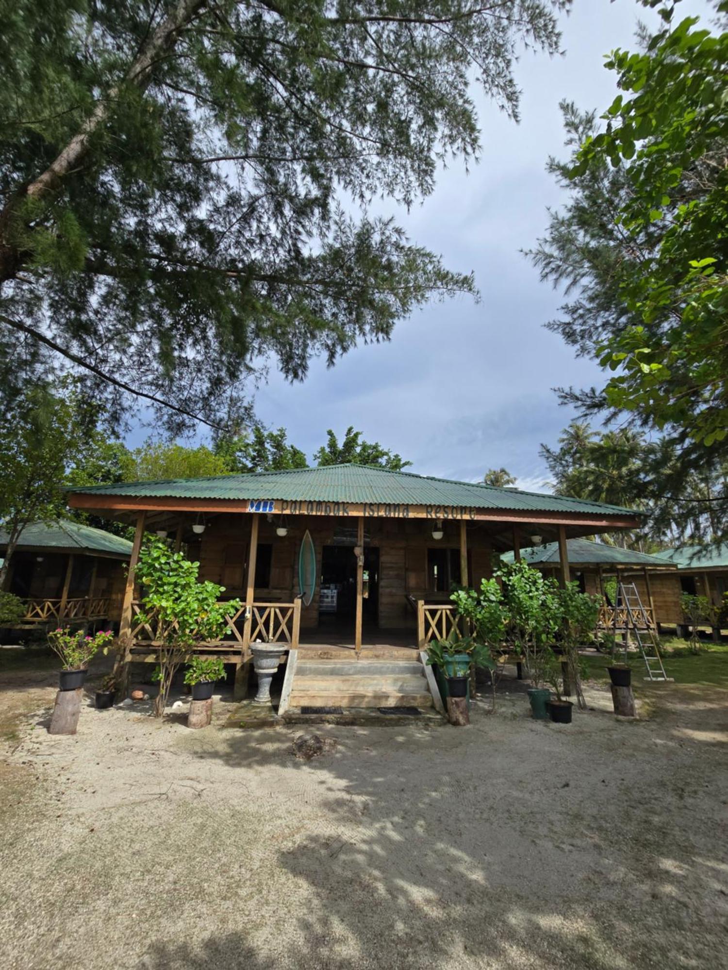 Pulau Palambakbesar Mb Palambak Island Resort Pulau Banyak Aceh Singkil מראה חיצוני תמונה
