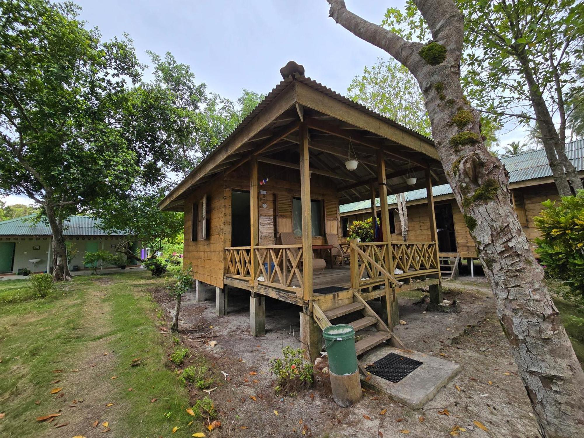 Pulau Palambakbesar Mb Palambak Island Resort Pulau Banyak Aceh Singkil מראה חיצוני תמונה