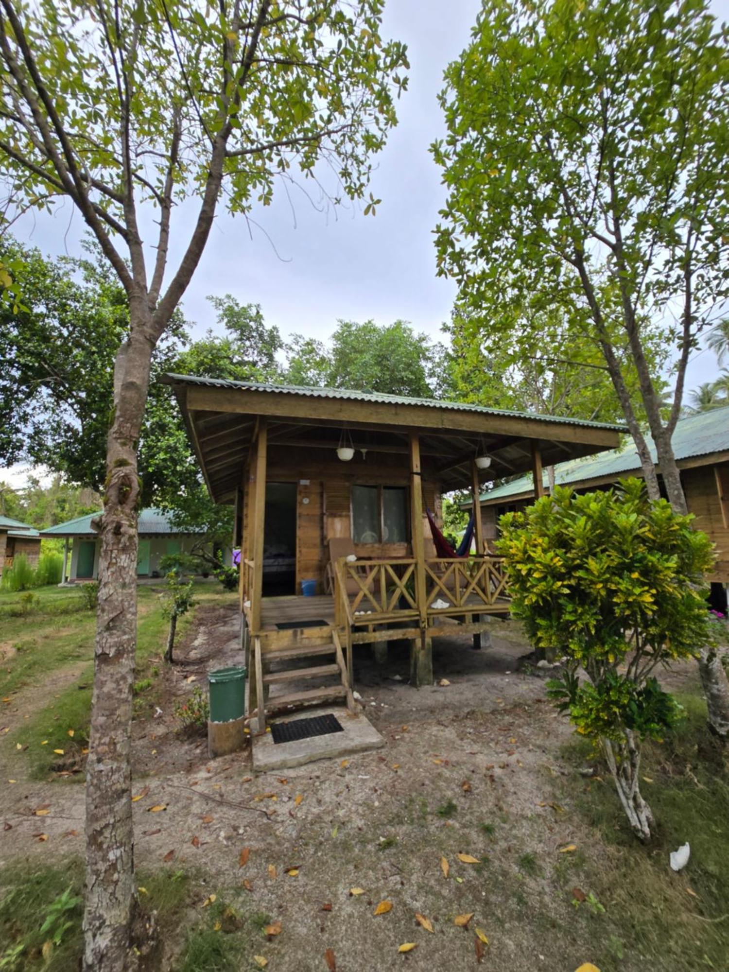 Pulau Palambakbesar Mb Palambak Island Resort Pulau Banyak Aceh Singkil מראה חיצוני תמונה